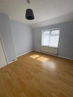 2 bedroom terraced house to rent, Nuneaton Road, Dagenham