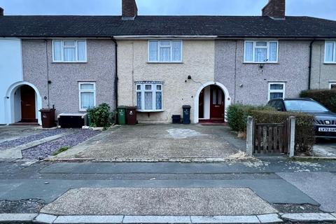2 bedroom terraced house to rent, Nuneaton Road, Dagenham