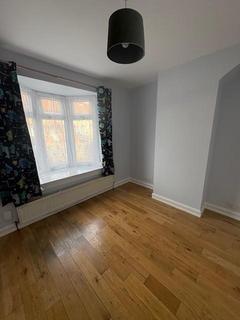 2 bedroom terraced house to rent, Nuneaton Road, Dagenham
