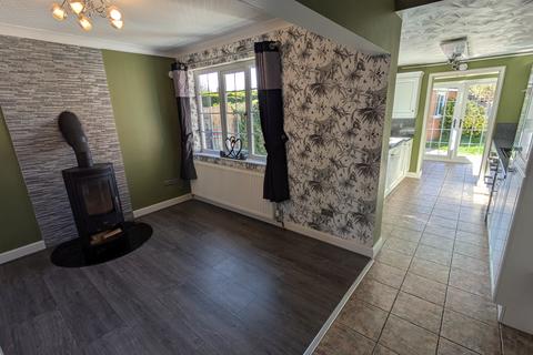 3 bedroom semi-detached house for sale, 9 Florence Wright Avenue Louth LN11 8EJ