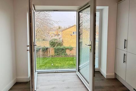 2 bedroom apartment to rent, 67 Swain Court, Oundle Road, Peterborough