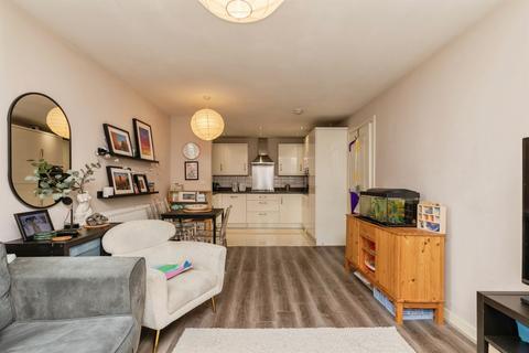 2 bedroom ground floor flat for sale, Jenner Boulevard, Emersons Green, BRISTOL