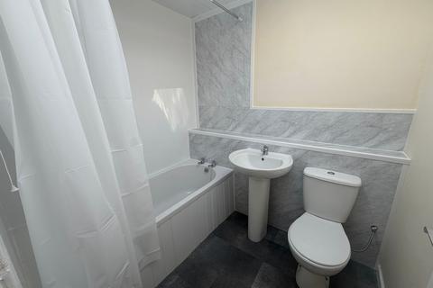 2 bedroom apartment to rent, Lodge Road, Rugeley, WS15