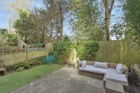 2 bedroom flat for sale, Broadwater Down, Tunbridge Wells, Kent, TN2