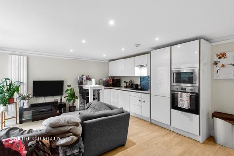 2 bedroom flat for sale, Beech House Road, CROYDON