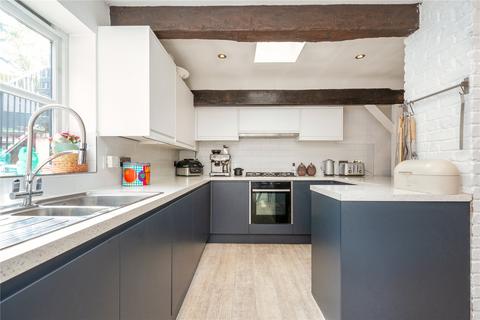 2 bedroom semi-detached house for sale, Hatch Farm Mews, Addlestone KT15