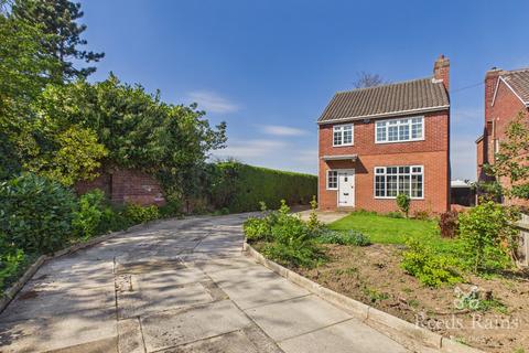 3 bedroom detached house for sale, Monckton Drive, West Yorkshire WF10