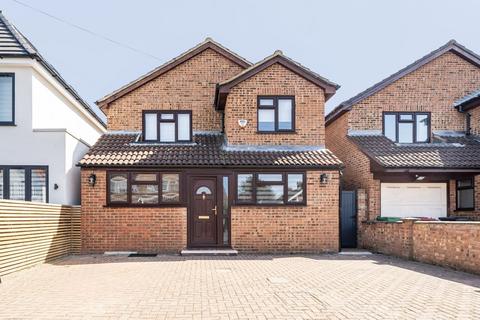 Chestnut Avenue, Langley, Slough, SL3