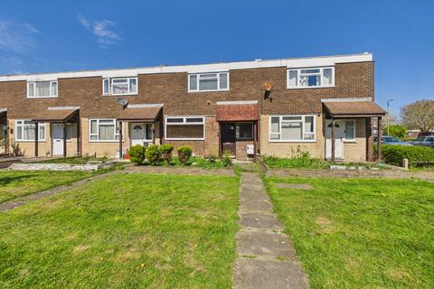 2 bedroom terraced house for sale, Austen Road, Farnborough, Hampshire, GU14