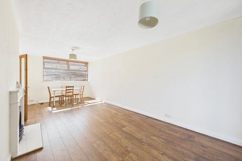 2 bedroom terraced house for sale, Austen Road, Farnborough, Hampshire, GU14