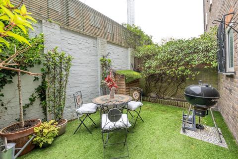 3 bedroom house for sale, Maple Mews Maida Vale, NW6