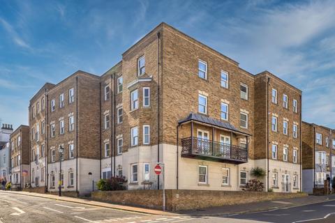 2 bedroom flat for sale, Addington Street, Ramsgate, CT11