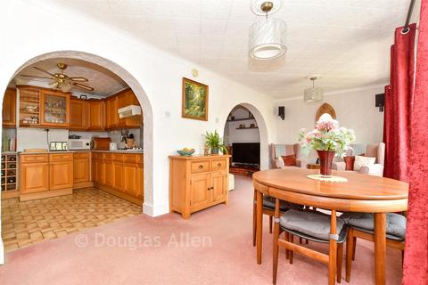 3 bedroom semi-detached bungalow for sale, Thorndon Avenue, Brentwood CM13
