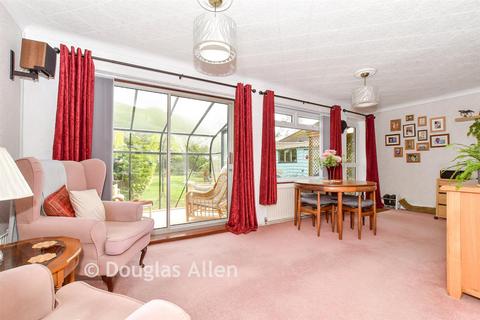 3 bedroom semi-detached bungalow for sale, Thorndon Avenue, Brentwood CM13