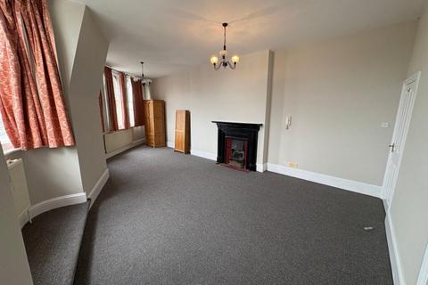 Studio to rent, Studio Apartment – The Salisbury Hotel, Manor House N4