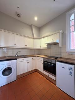 Studio to rent, Studio Apartment – The Salisbury Hotel, Manor House N4
