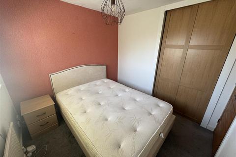 3 bedroom semi-detached house to rent, Crofters Green, Preston