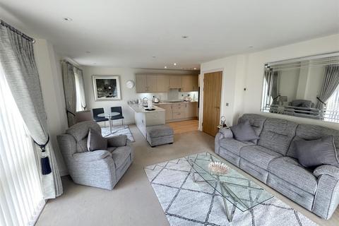2 bedroom retirement property for sale, Fountain Way, Salisbury SP2