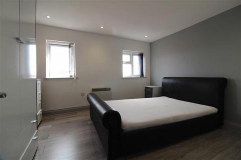 3 bedroom apartment to rent, Castle Street, Reading, RG1