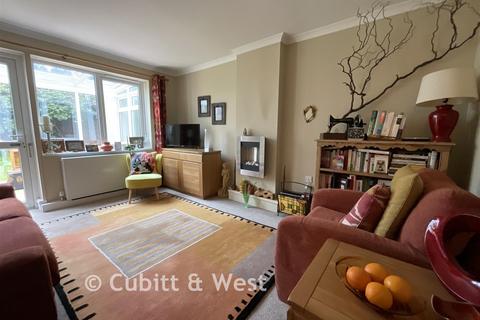 1 bedroom ground floor maisonette for sale, Patricia Gardens, Sutton, Surrey