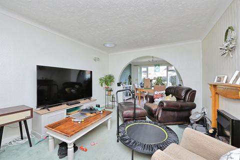 2 bedroom detached bungalow for sale, Trendall Road, Norwich