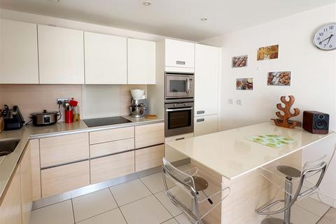2 bedroom apartment for sale, Broadmark Lane, Rustington BN16