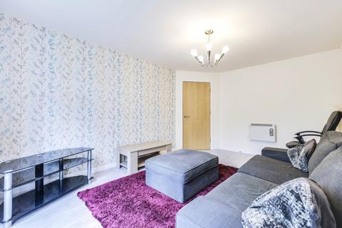 2 bedroom flat for sale, Farnley Crescent, Leeds, West Yorkshire, LS12
