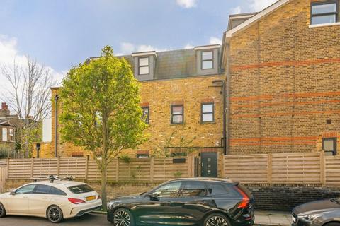 3 bedroom flat to rent, Lordship Lane, London SE22