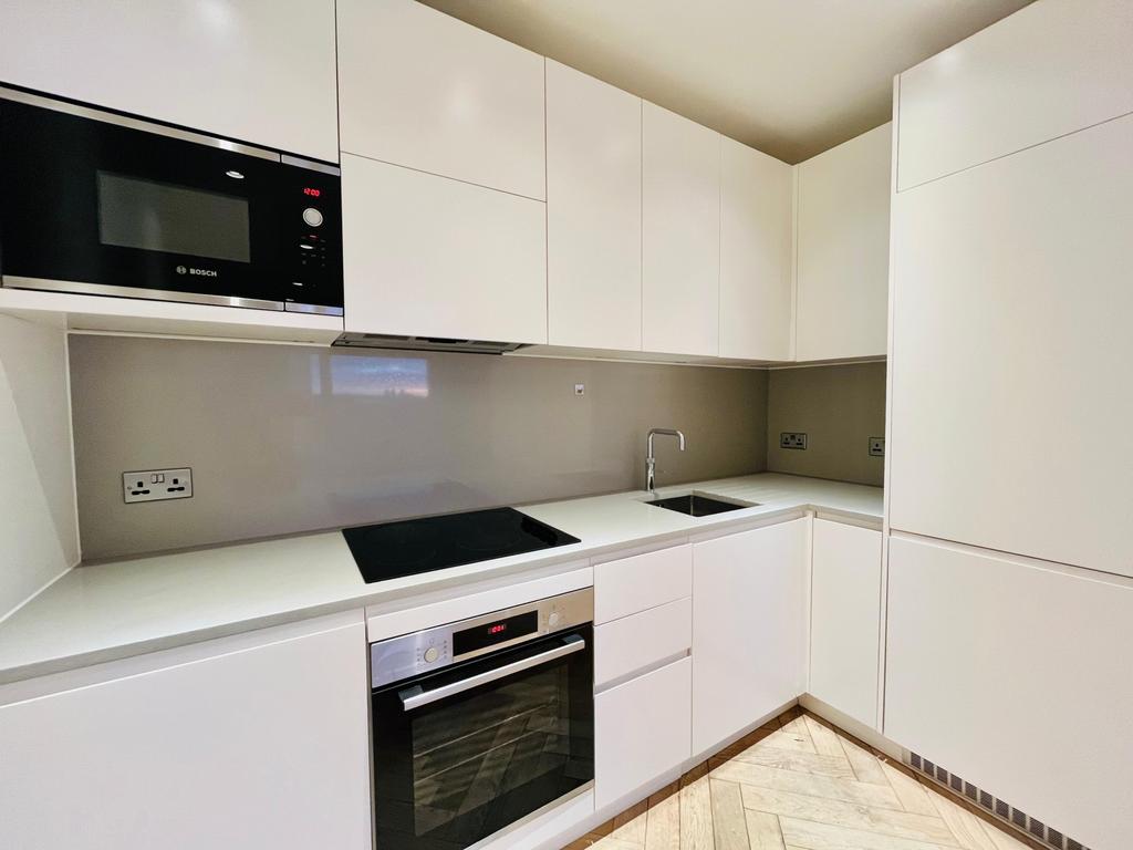 Apartment in London - View 3