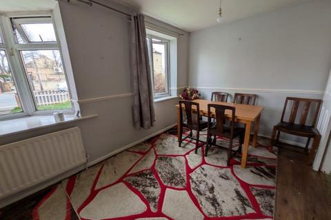 undefined, Flat 1, 1 Griffe Head Road, Wyke, Bradford