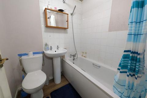 undefined, Flat 1, 1 Griffe Head Road, Wyke, Bradford