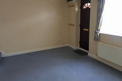 1 bedroom end of terrace house to rent, Holly Drive, Aylesbury HP21