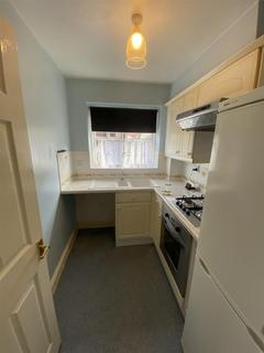 1 bedroom end of terrace house to rent, Holly Drive, Aylesbury HP21