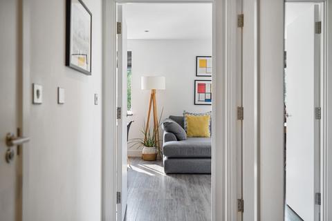 2 bedroom ground floor flat for sale, Knightly Avenue, Cambridge, CB2