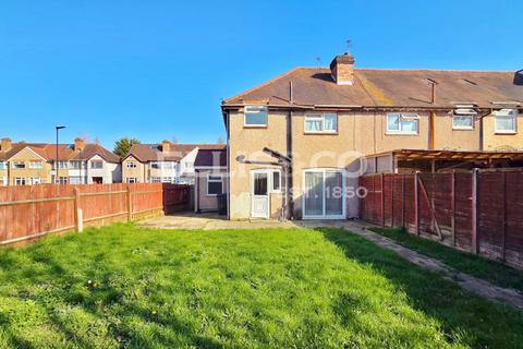 3 bedroom end of terrace house for sale, Pembroke Road, Greenford, UB6