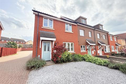 3 bedroom end of terrace house for sale, Masons Drive, Ipswich IP6