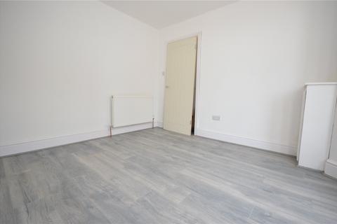 3 bedroom terraced house to rent, Park Road, Birkenhead, Merseyside, CH42