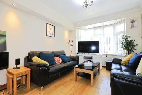 4 bedroom semi-detached house for sale, New Road, Wednesfield, Wolverhampton, West Midlands, WV10