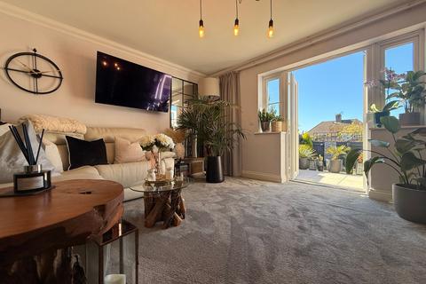 3 bedroom terraced house to rent, Gordon Road, Uckfield TN22