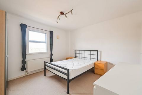 2 bedroom flat for sale, Quaker Street, Shoreditch, London, E1