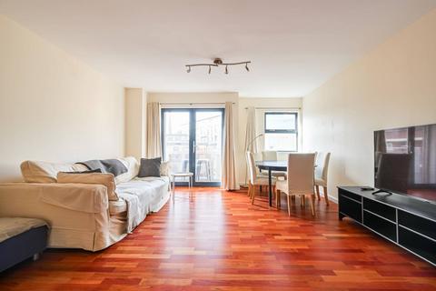 2 bedroom flat for sale, Quaker Street, Shoreditch, London, E1
