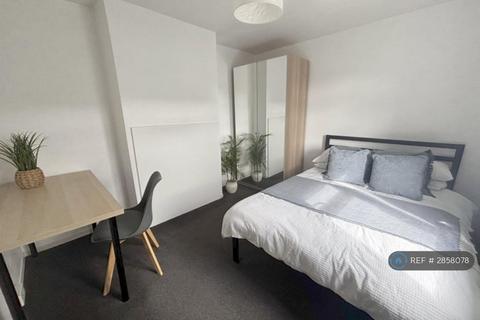 4 bedroom end of terrace house to rent, Filton Avenue, Bristol, BS34