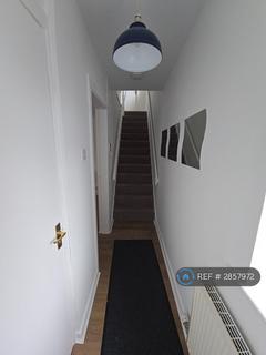 3 bedroom semi-detached house to rent, Herons Way, Bolton, BL2