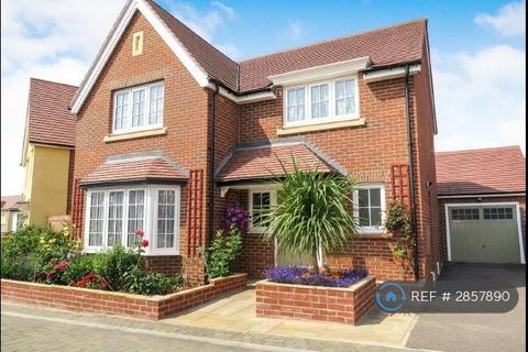 4 bedroom detached house to rent, Field Gate Close, St Neots, PE19