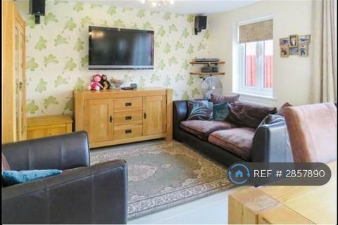 4 bedroom detached house to rent, Field Gate Close, St Neots, PE19