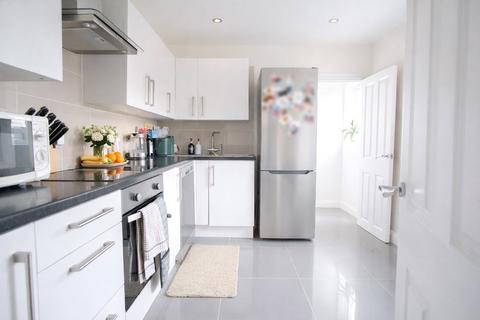 3 bedroom terraced house for sale, Victoria Way, London SE7