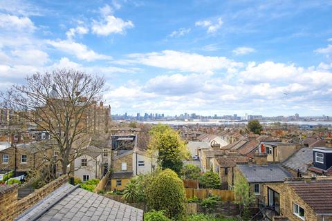 3 bedroom terraced house for sale, Victoria Way, London SE7