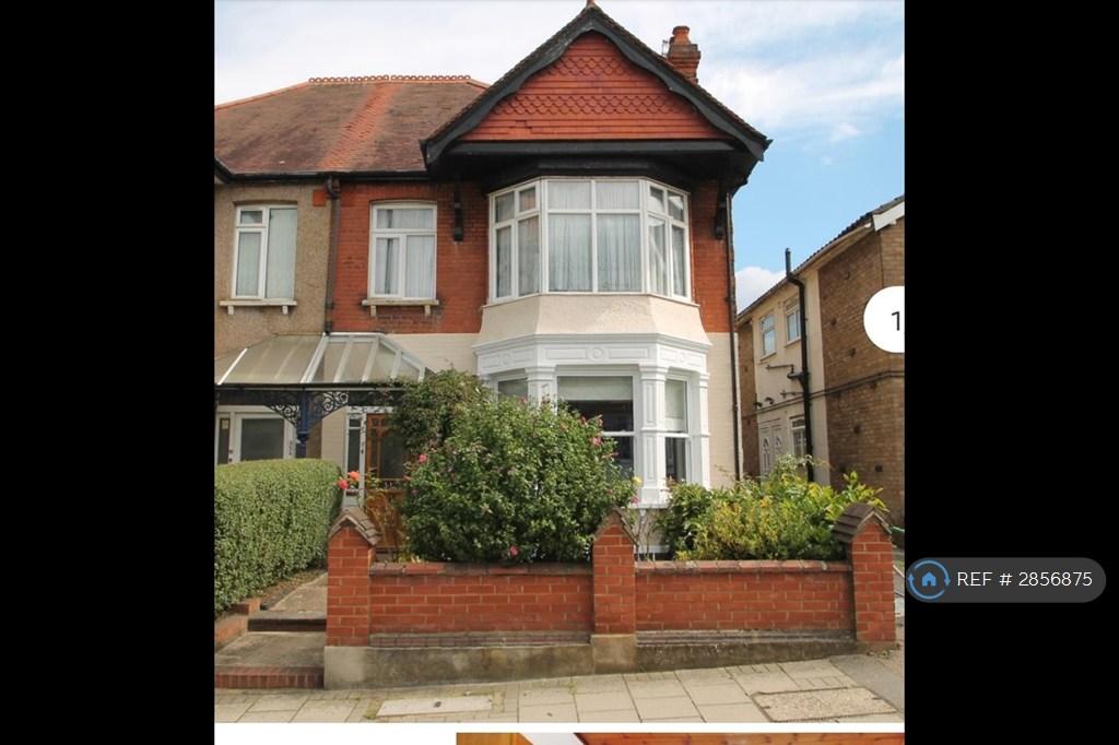 2 bedroom maisonette to rent