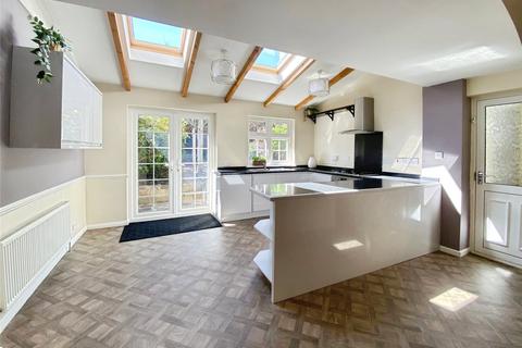 4 bedroom terraced house for sale, Windmill Street, Bushey WD23