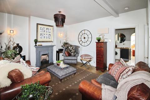 2 bedroom house for sale, High Street, Quinton, B32